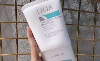 What brand is Douyin’s V-shape